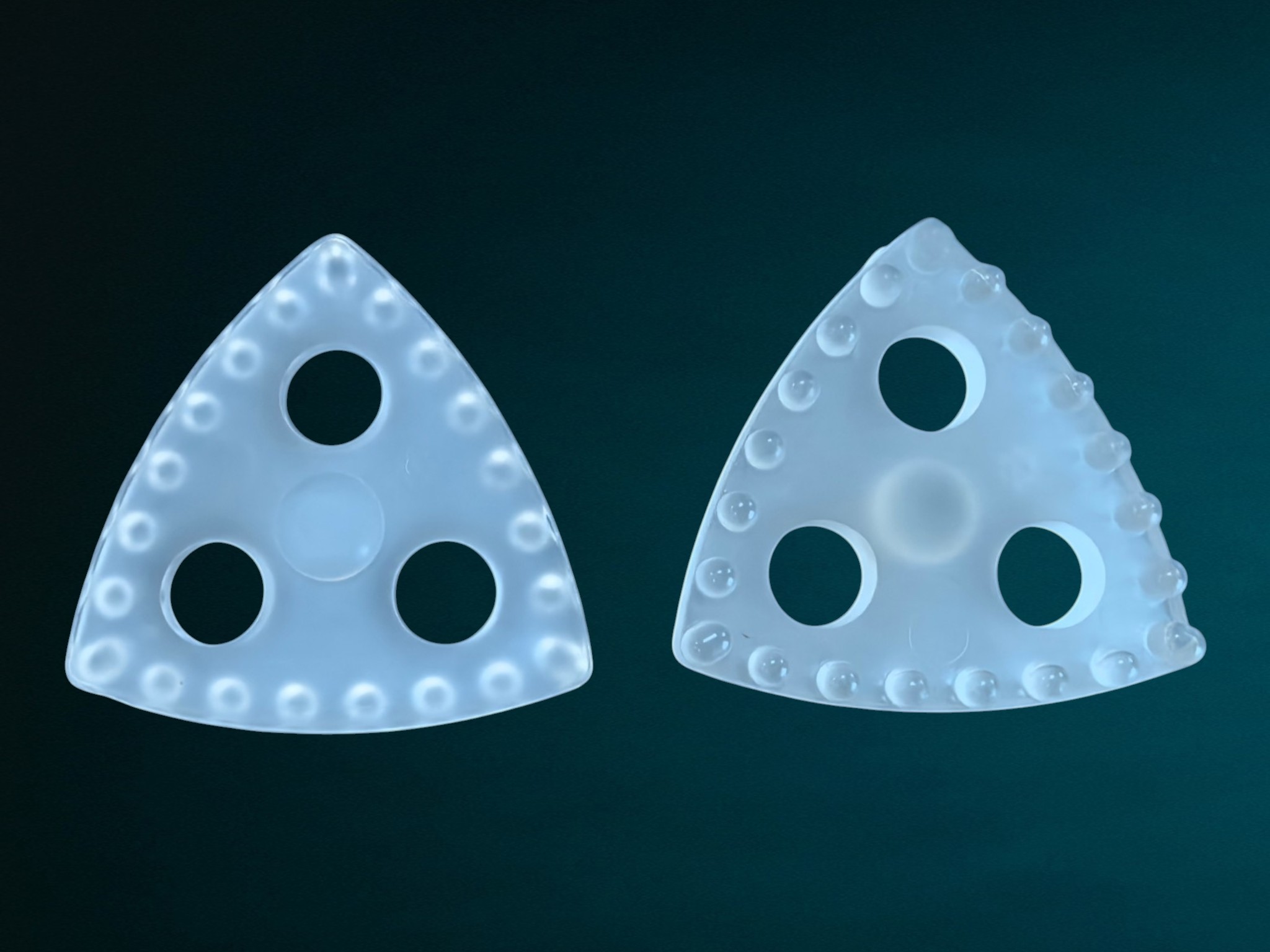 Triangular cleaner