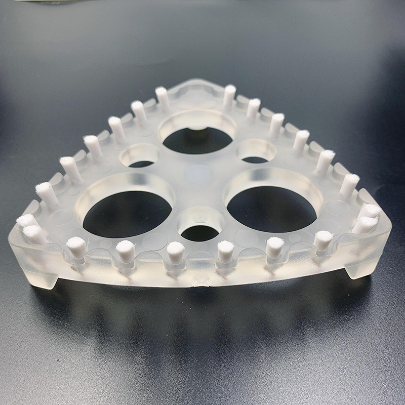 Bristle triangle structure